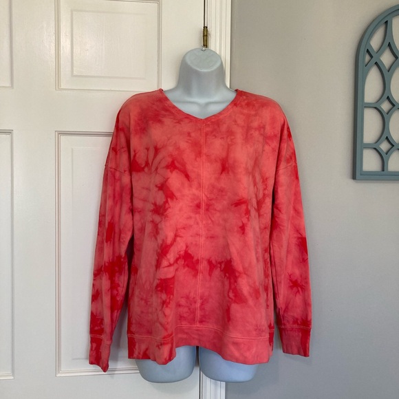 tek gear Tops - Tek Gear Women's Red Tie-Dye Sweatshirt